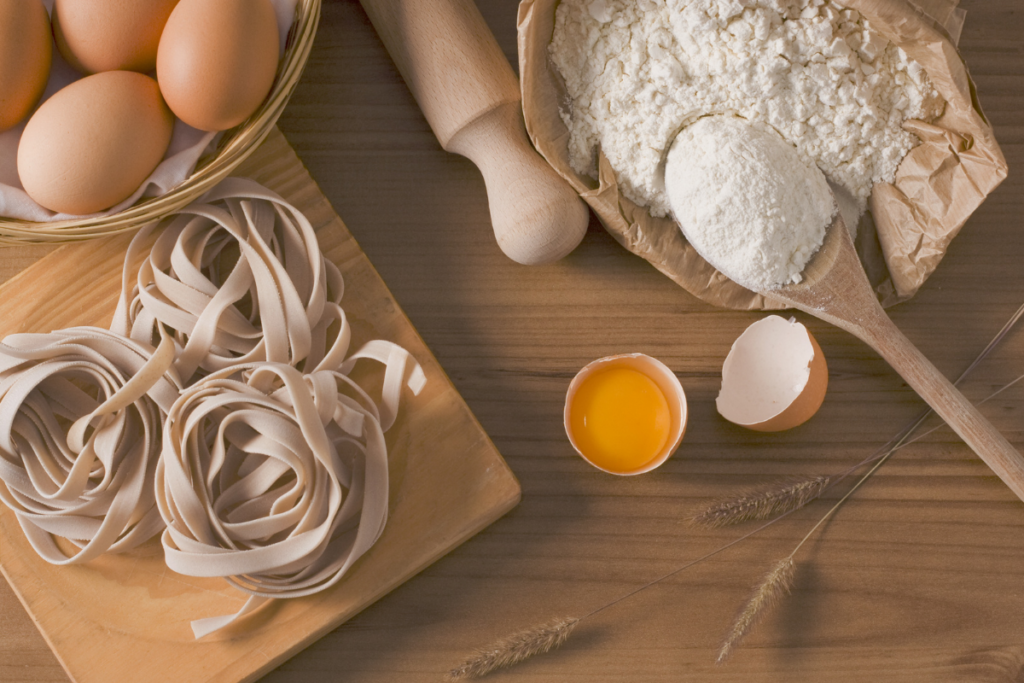 homemaking in the kitchen, cooking 